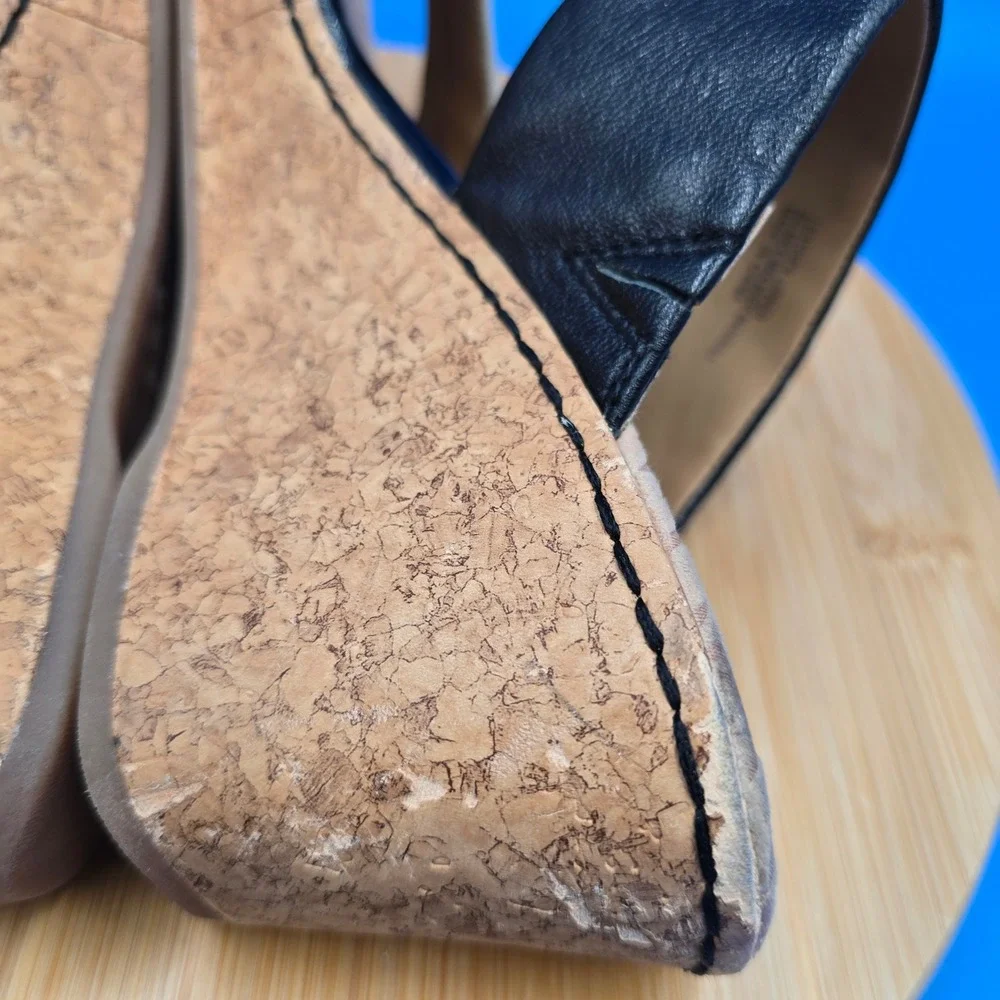 B.O.C. Born Concept Leather Wedge Sandals Black Cream‎ Cork Size 9 C57011